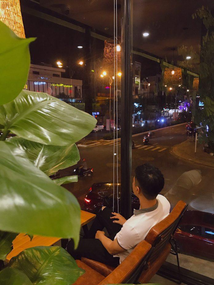 Cafe 1975 Đà Nẵng có phong cách giản đơn, gần gũi (Nguồn: Internet)