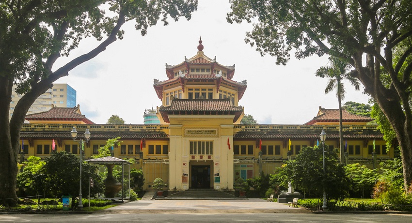 Bảo tàng lịch sử Việt Nam là địa điểm du lịch thành phố Hồ Chí Minh dành cho những du khách yêu lịch sử