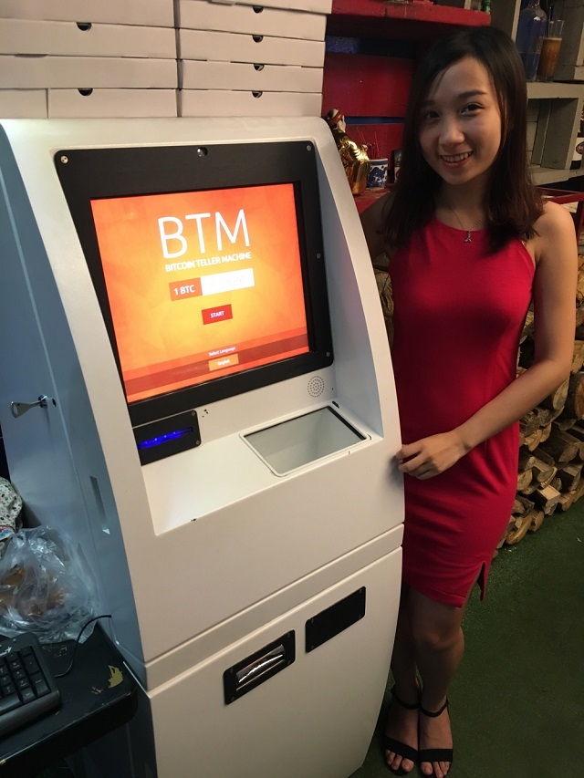 Ngày mùng 5/6/2016, chiếc máy ATM hỗ trợ rút Bitcoin đã xuất hiện tại Việt Nam