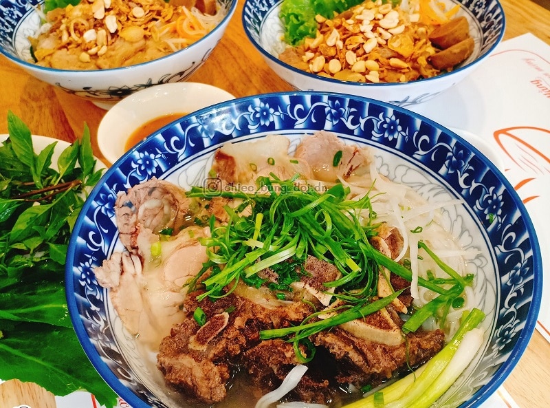 Quán ăn ngon ở Đà Nẵng, tô phở Hằng hấp dẫn