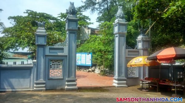 Cổng chùa Cô Tiên Sầm Sơn Thanh Hoá