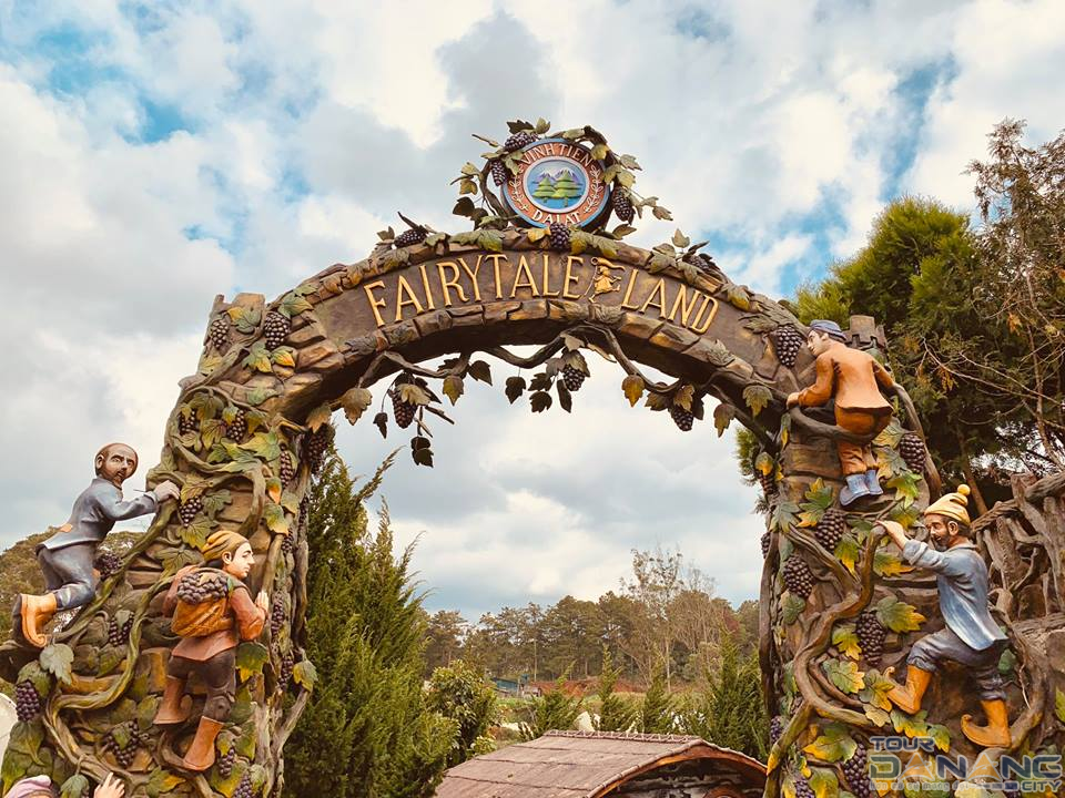DaLat Fairytale Land - Một địa điểm tham quan mới ở Đà Lạt nổi tiếng