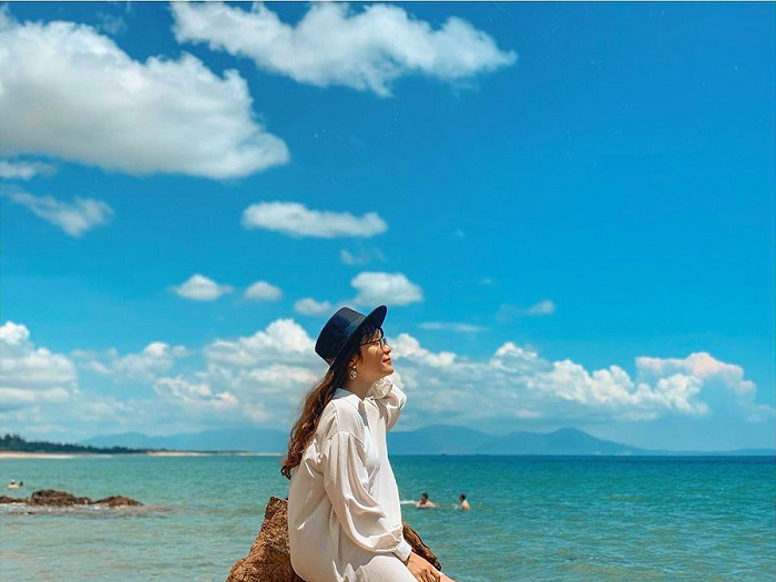 Đi du lịch Quảng Bình, đừng quên tham quan Vũng Chùa - Đảo Yến (Nguồn: Sưu tầm)