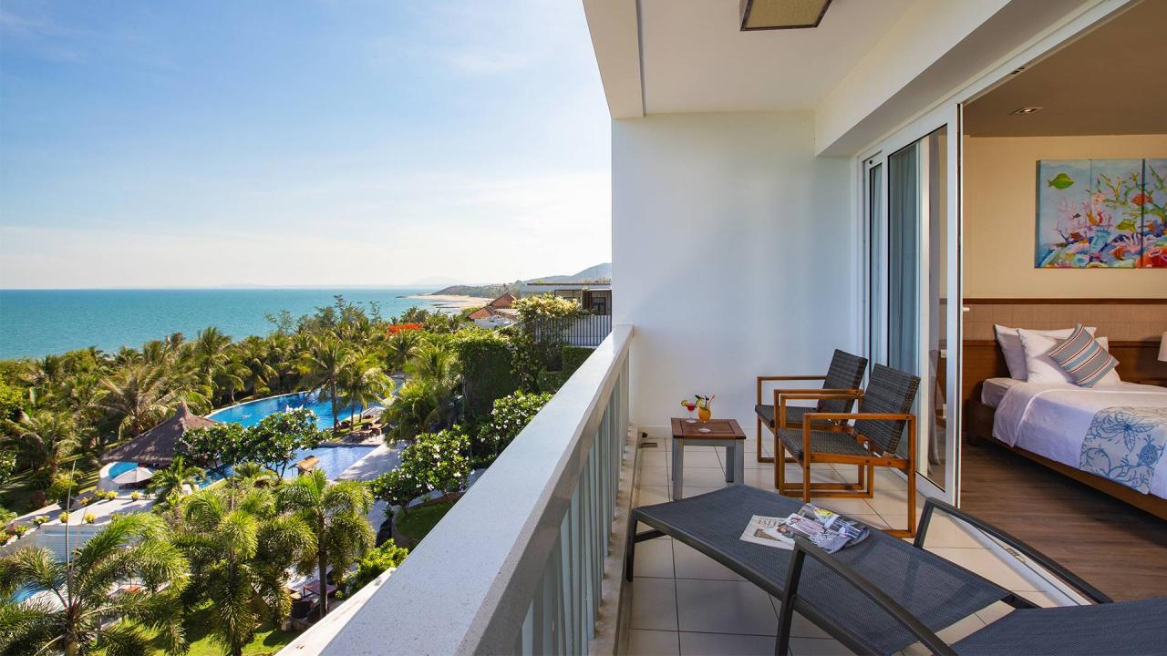 Góc nhìn từ ban công khách sạn The Cliff Resort & Residences Phan Thiết